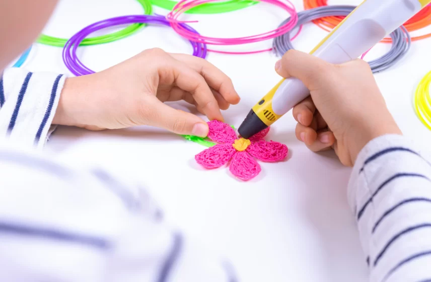 Sugrįžta 3D rašiklių edukacijos