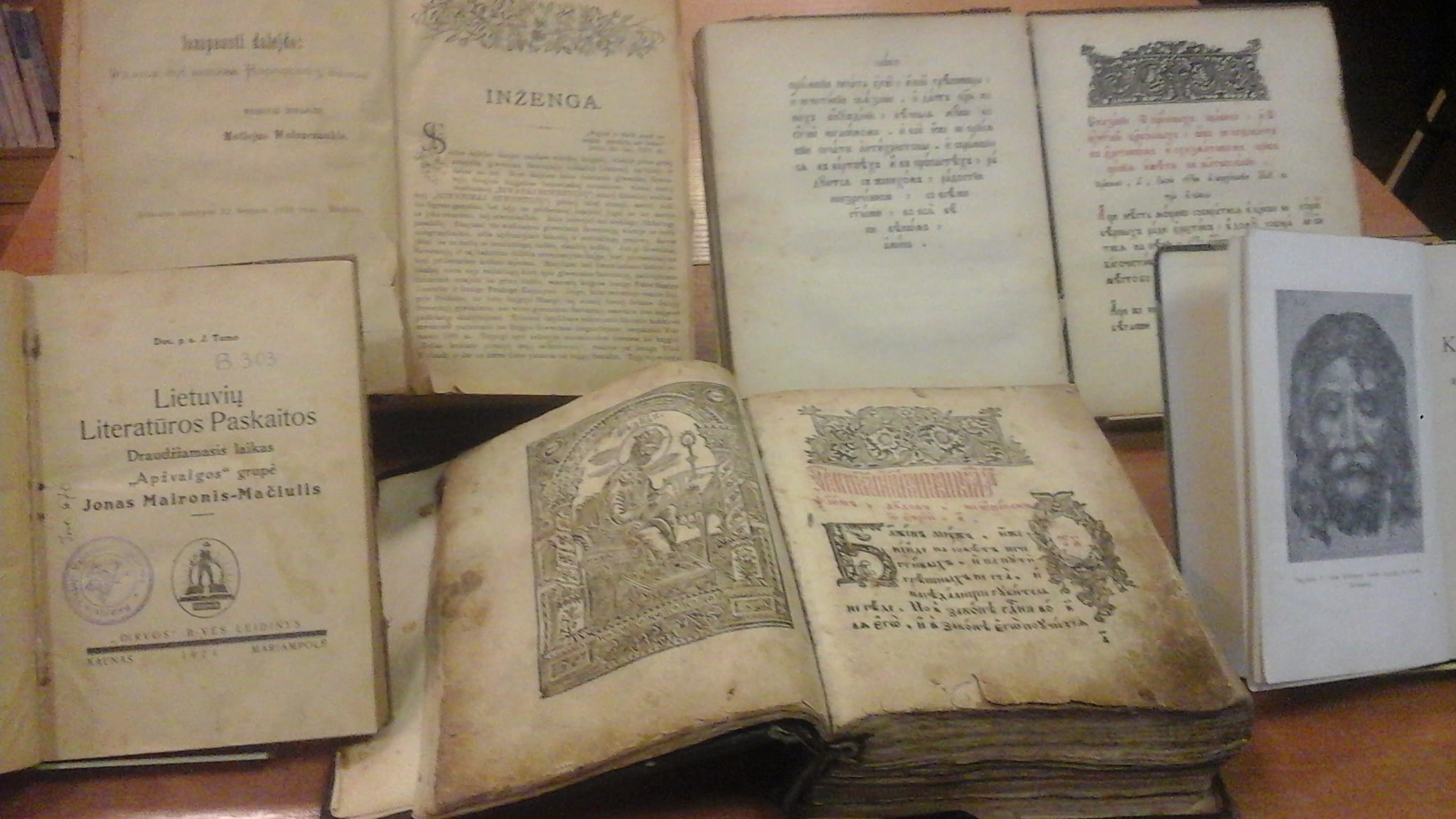Paroda „Seniausia knyga iš asmeninės bibliotekos“