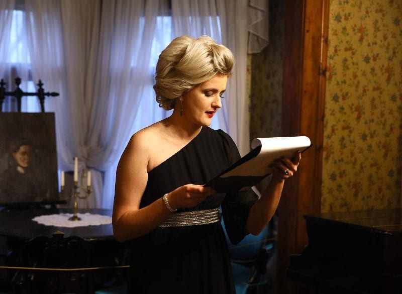 Eglės Kirilauskaitės autorinis teatralizuotas poezijos vakaras „Poezija – tai scenos menas“